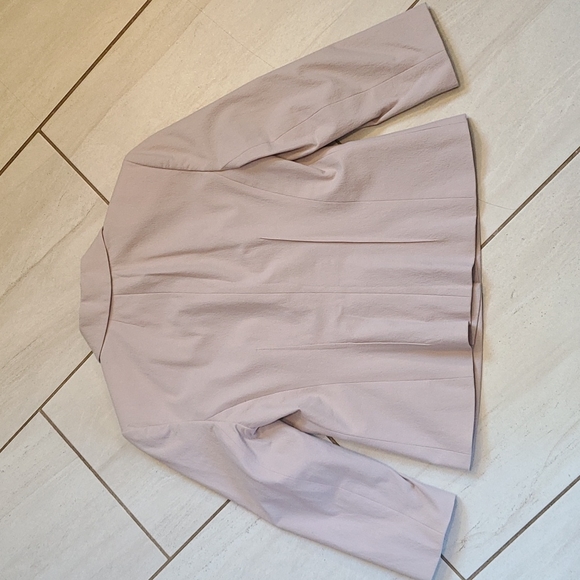 Ann Taylor Two Button Lined Blazer [size 6] - Picture 5 of 10